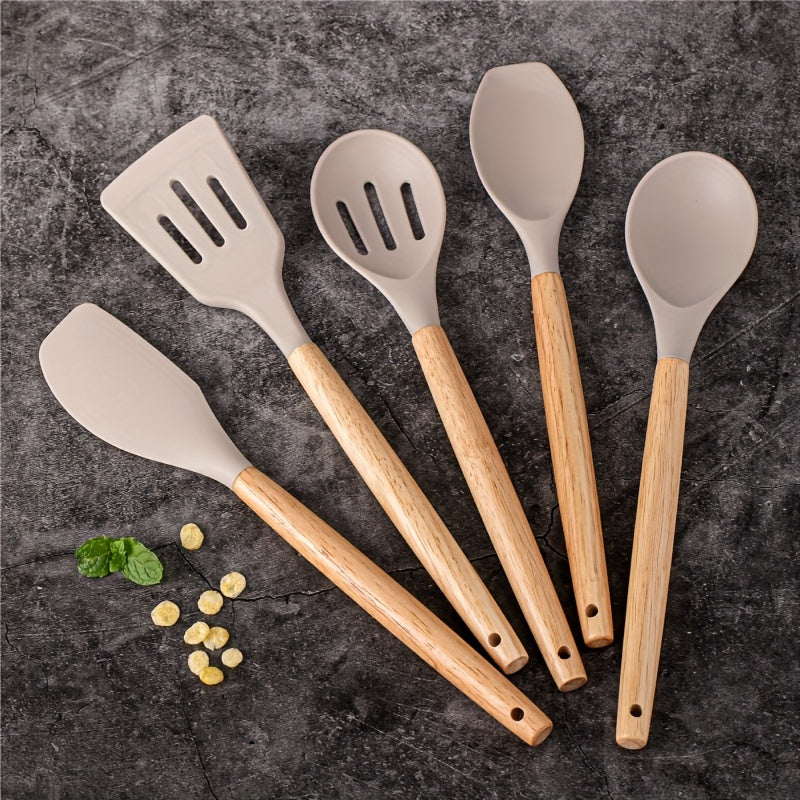 UTES1 - Utensili da cucina in silicone con manici in legno