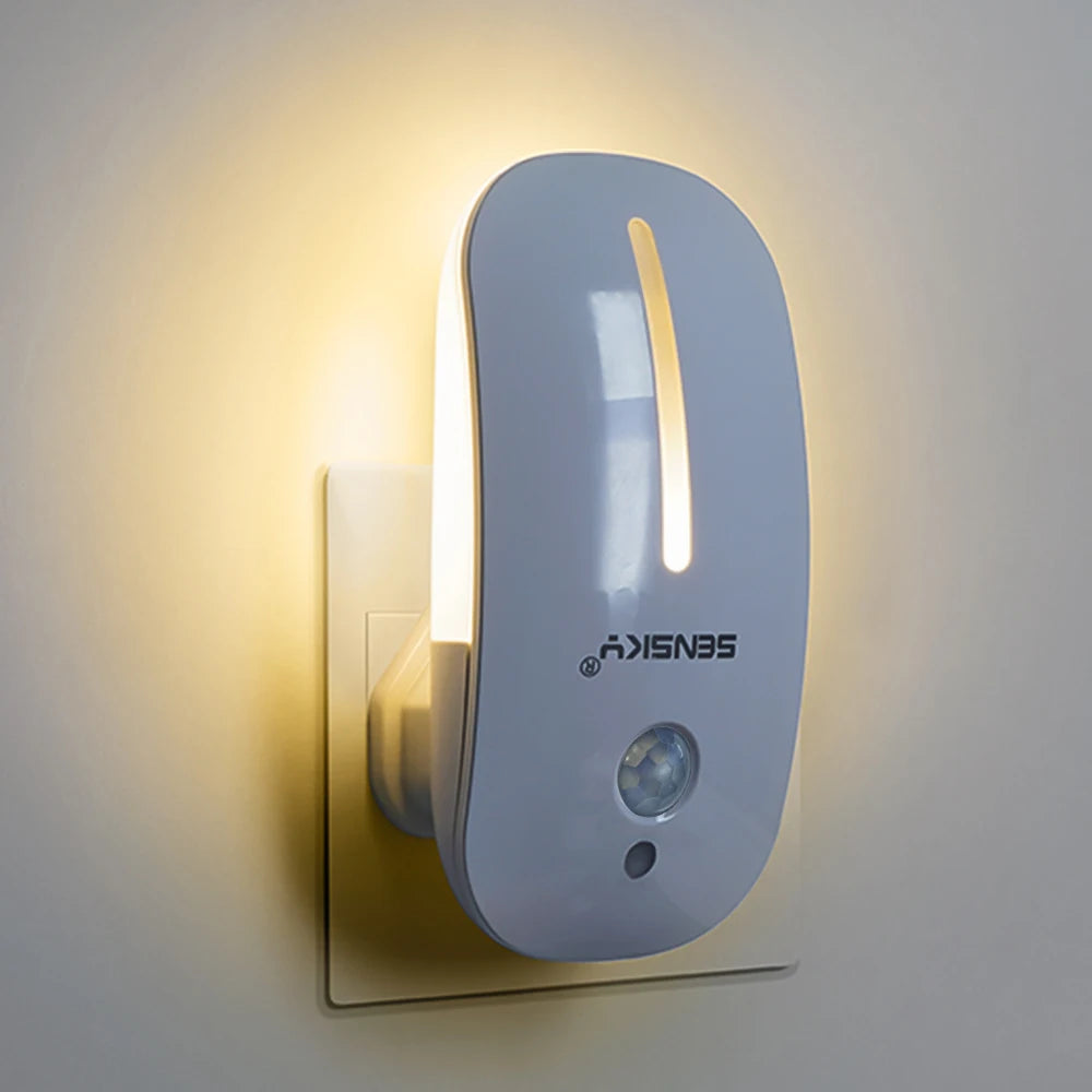 ILLR19 - Luce notturna con sensore di movimento, spina wireless