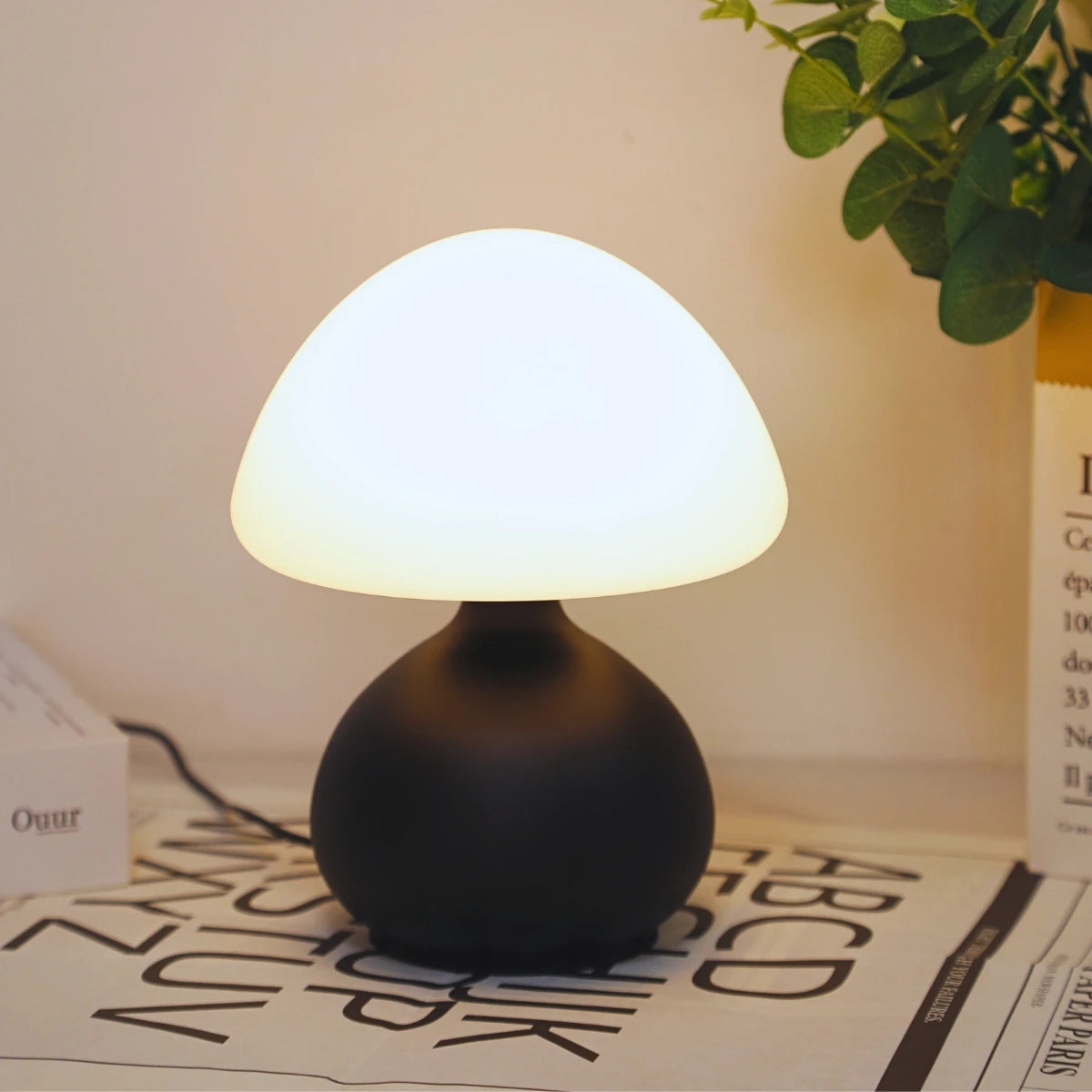 ILLR11 - Lampada a LED dimmerabile a forma di fungo alimentata USB