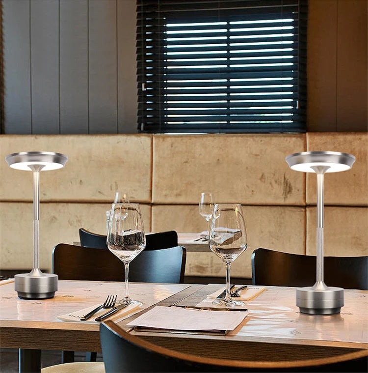 ILLUT10 - Lampada da tavolo ricaricabile