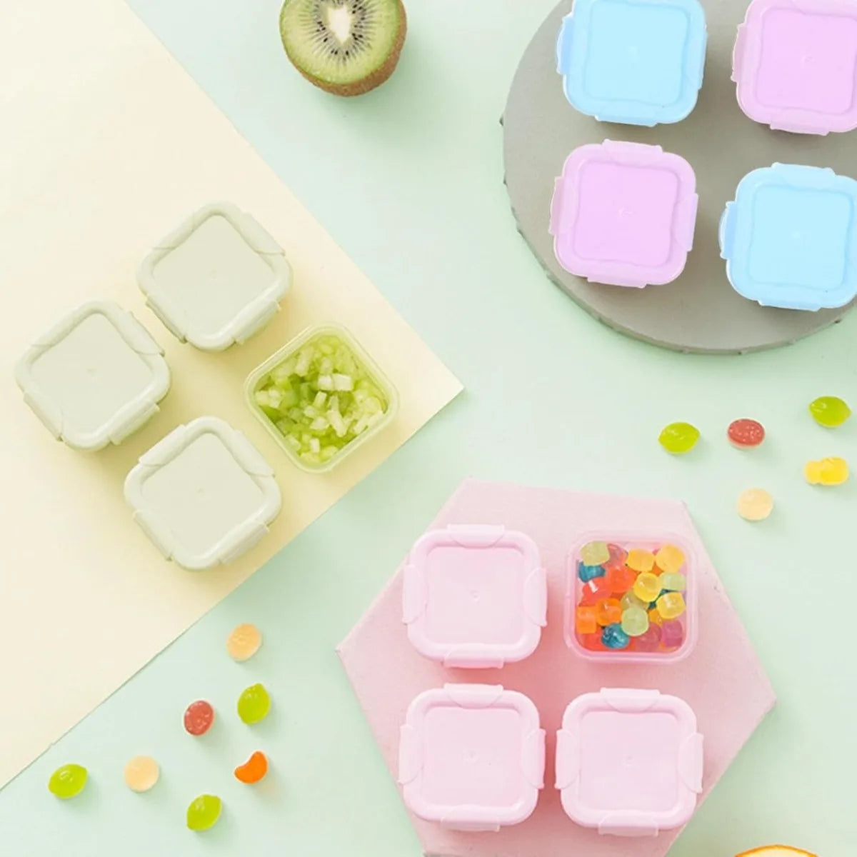 CONS5 - 4 contenitori per alimenti con coperchi ermetici