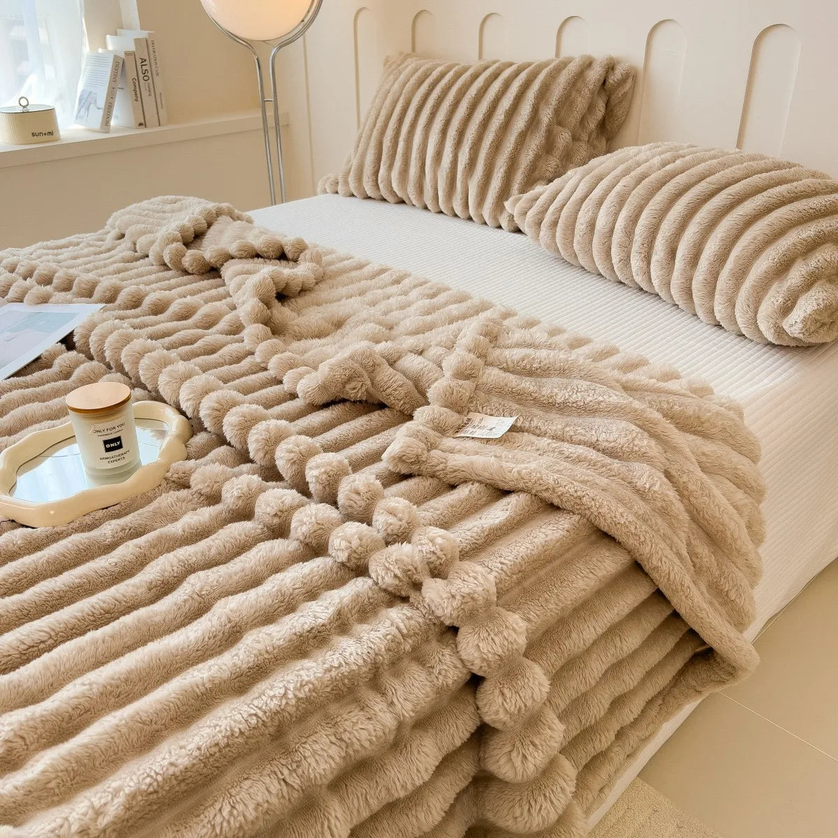 TESL8 - Coperta multifunzionale a righe larghe e spesse in tinta unita