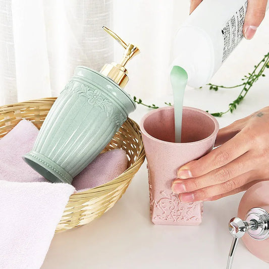 ACCL12 - Distributore di sapone liquido intagliato e colorato alla moda