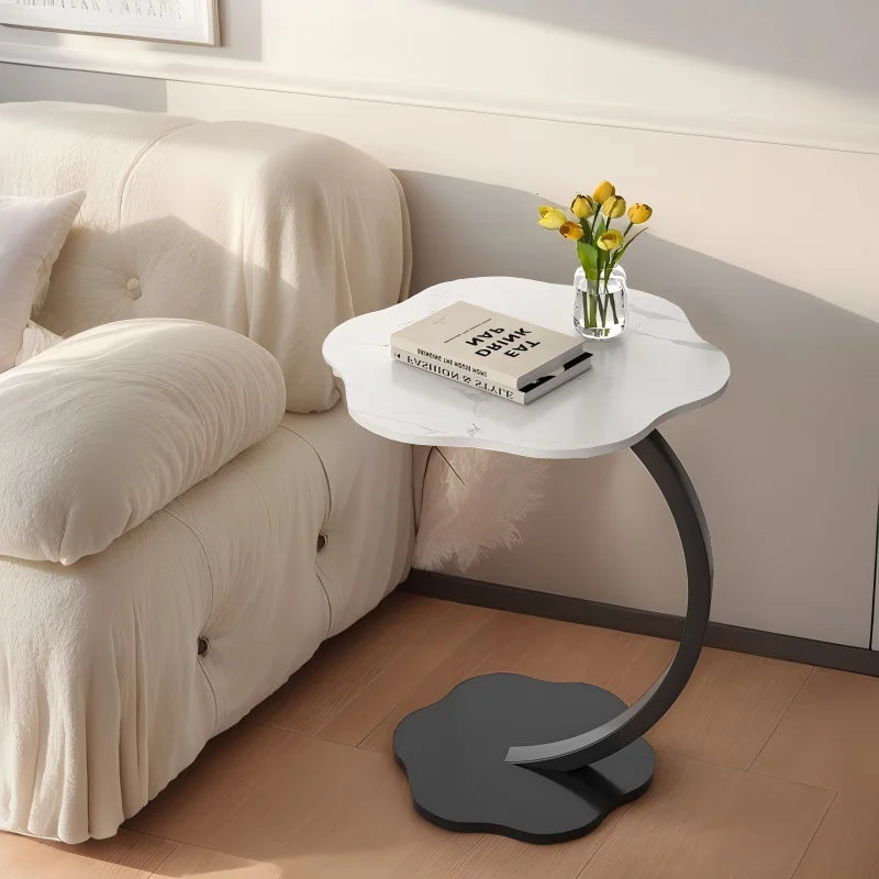 ARREM3 - Tavolino rotondo a forma di fiore