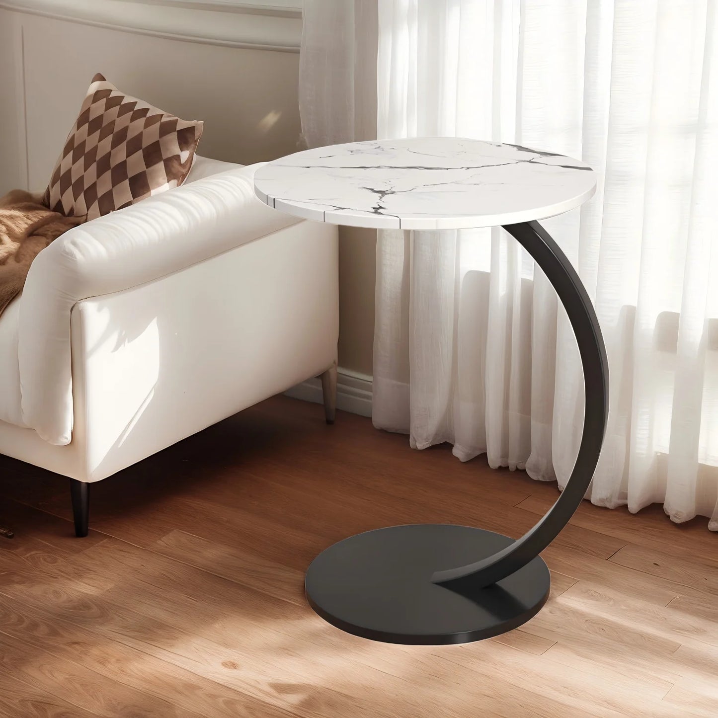 ARREM3 - Tavolino rotondo a forma di fiore