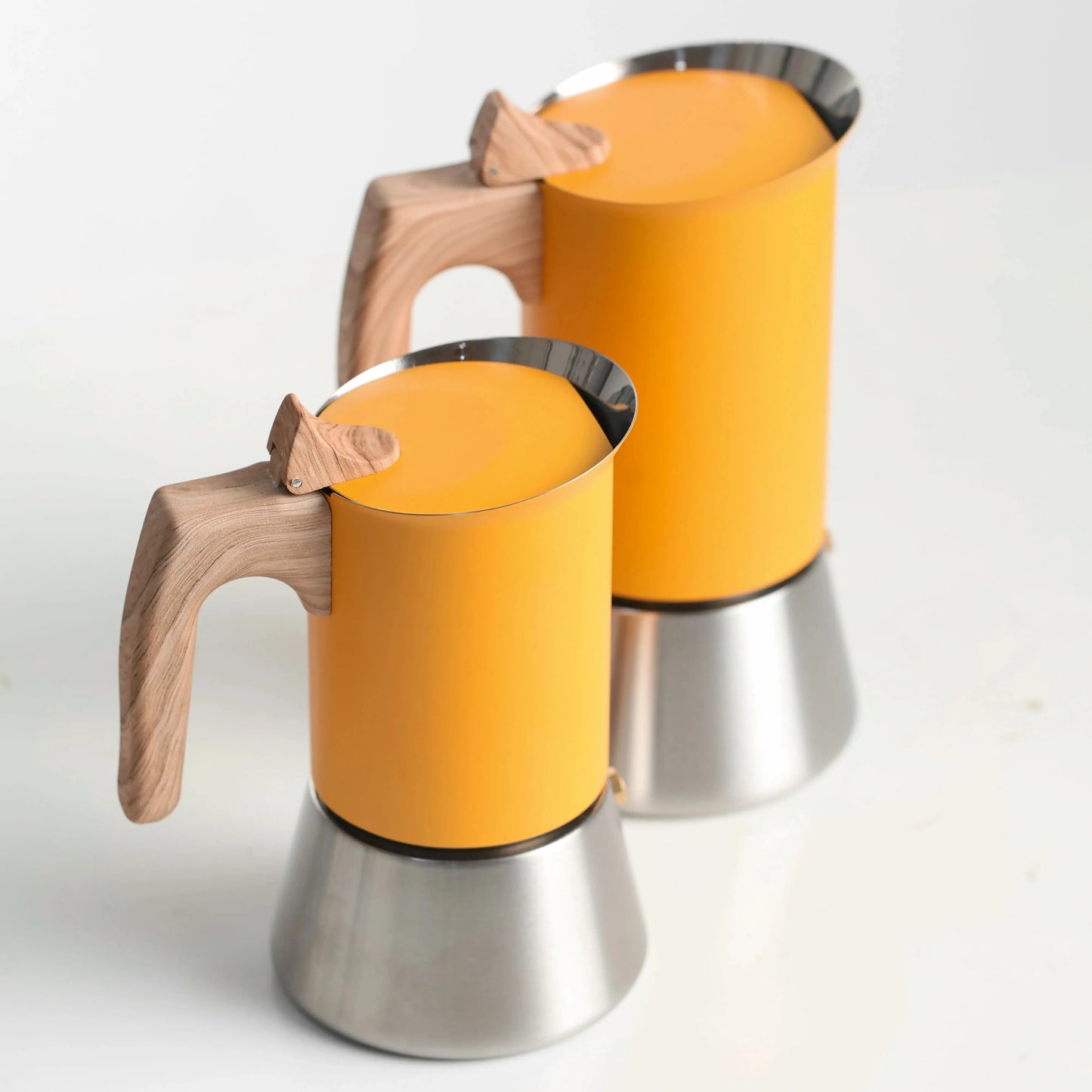 CAFT6 - Moka in acciaio inox 4/6, giallo opaco, stile nordico