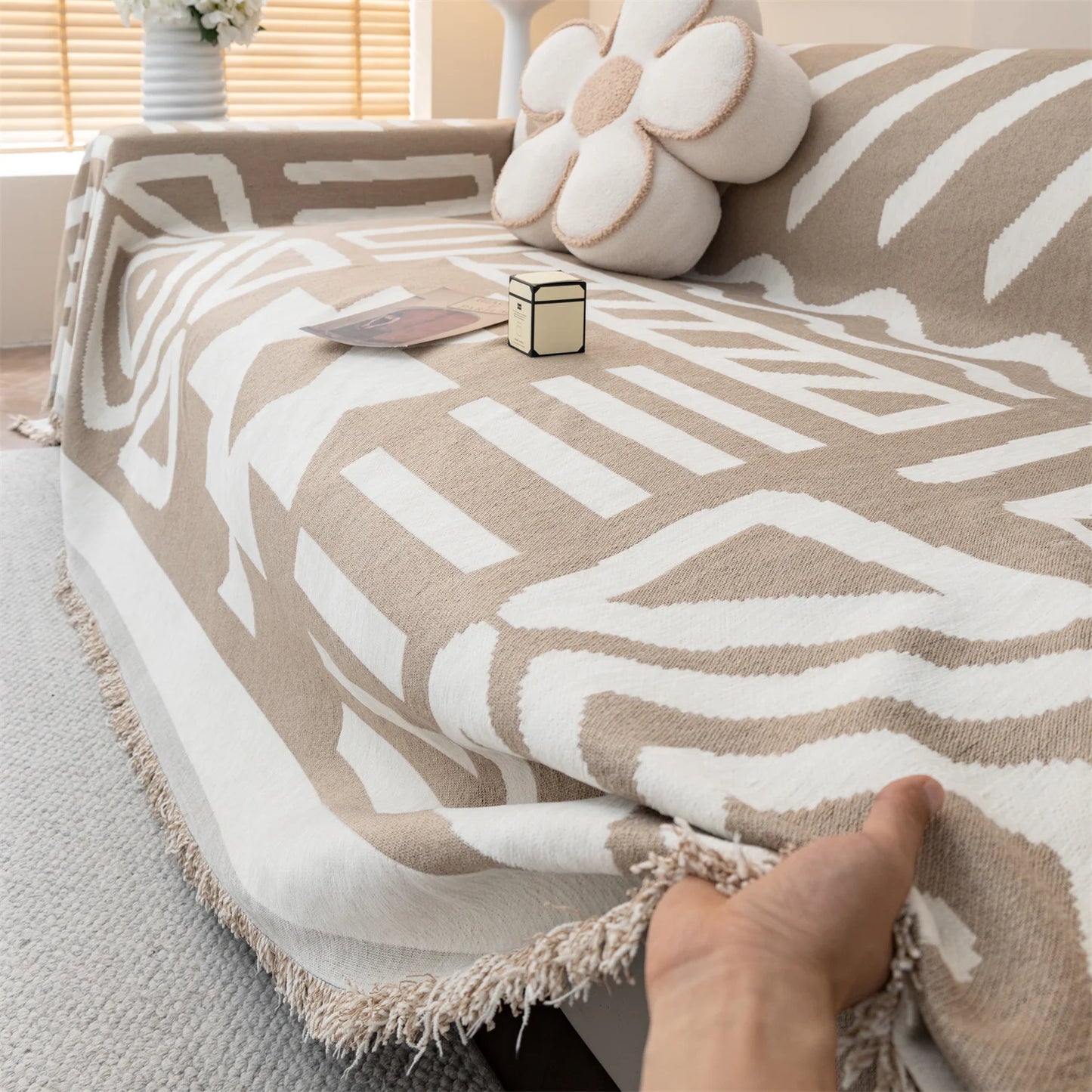 TESS48 - Copridivano da divano in ciniglia jacquard boho con nappe