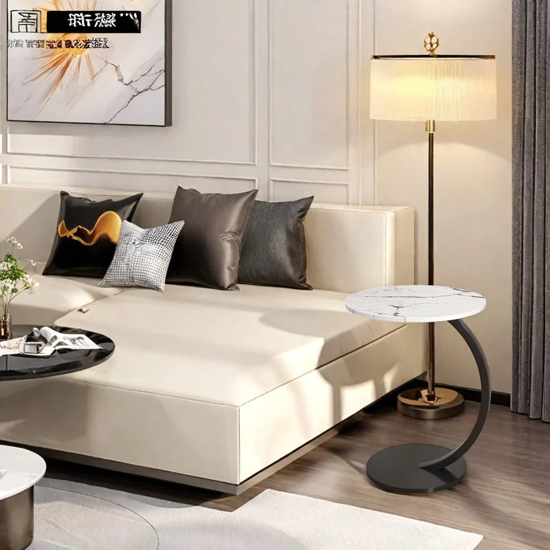 ARREM3 - Tavolino rotondo a forma di fiore