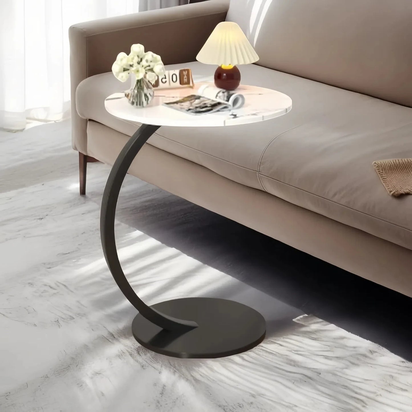 ARREM3 - Tavolino rotondo a forma di fiore